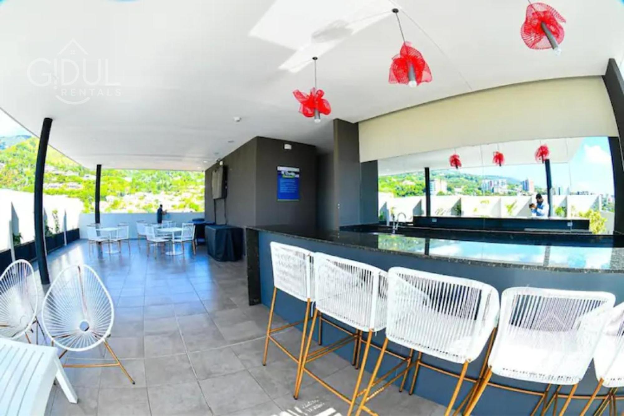 Infinity Pool Apartment San Salvador Bagian luar foto